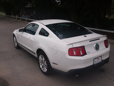 ford mustang 2012 white coupe v6 premium gasoline 6 cylinders rear wheel drive automatic 76049