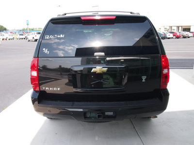 chevrolet tahoe 2008 black suv lt gasoline 8 cylinders 2 wheel drive 4 speed automatic 76234