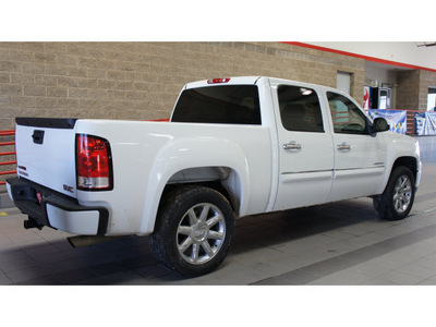 gmc sierra 1500 2011 white denali flex fuel 8 cylinders all whee drive 6 speed automatic 79015