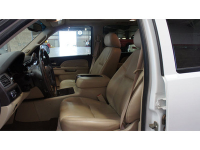 gmc sierra 1500 2011 white denali flex fuel 8 cylinders all whee drive 6 speed automatic 79015