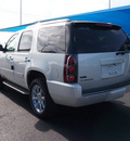 gmc yukon 2012 white suv denali flex fuel 8 cylinders all whee drive 6 speed automatic 76234