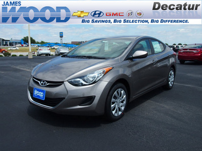 hyundai elantra 2013 gold sedan gls gasoline 4 cylinders front wheel drive 6 speed automatic 76234