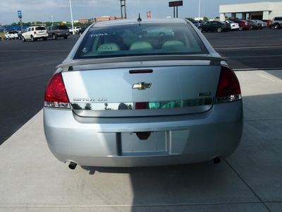 chevrolet impala 2009 silver sedan ltz flex fuel 6 cylinders front wheel drive 4 speed automatic 76234