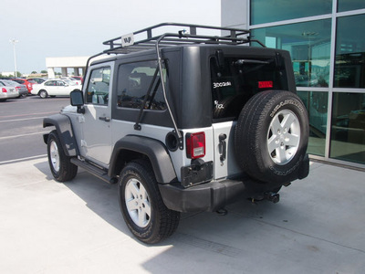 jeep wrangler 2009 silver suv x gasoline 6 cylinders 4 wheel drive automatic 76234