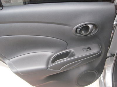 nissan versa 2012 gry sedan sv gasoline 4 cylinders front wheel drive automatic 77301