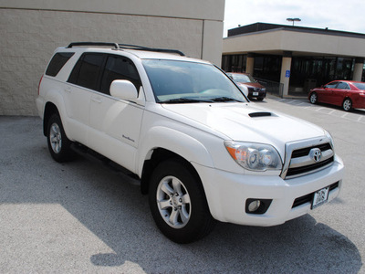 toyota 4runner 2006 white suv sport edition gasoline 6 cylinders rear wheel drive automatic 76011