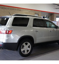 gmc acadia 2008 silver suv slt 1 gasoline 6 cylinders front wheel drive 6 speed automatic 79015