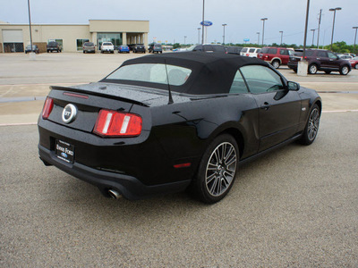 ford mustang 2011 black gt premium convertible gasoline 8 cylinders rear wheel drive automatic 75119