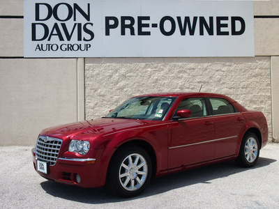 chrysler 300 2008 red sedan limited gasoline 6 cylinders rear wheel drive automatic 76011