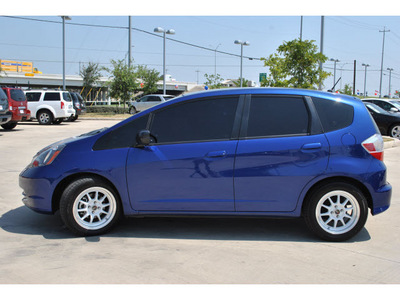 honda fit 2010 dk  blue hatchback base gasoline 4 cylinders front wheel drive 5 speed automatic 78233