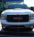 gmc sierra 3500hd 2011 white slt diesel 8 cylinders 4 wheel drive allison 76234