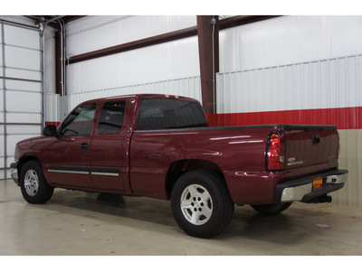 chevrolet silverado 1500 2005 dk  red pickup truck ls gasoline 8 cylinders rear wheel drive automatic 79110