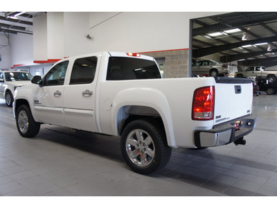 gmc sierra 1500 2012 white sle flex fuel 8 cylinders 2 wheel drive automatic 79015