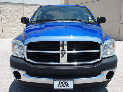 dodge ram pickup 1500 2008 blue pickup truck sxt gasoline 8 cylinders rear wheel drive automatic with overdrive 76011