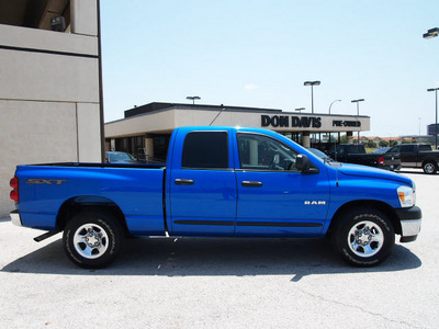dodge ram pickup 1500 2008 blue pickup truck sxt gasoline 8 cylinders rear wheel drive automatic with overdrive 76011