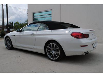 bmw 6 series 2012 white 650i gasoline 8 cylinders rear wheel drive automatic 77002