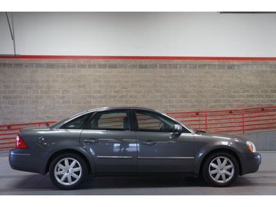 ford five hundred 2005 gray sedan limited gasoline 6 cylinders front wheel drive 6 speed automatic 79015