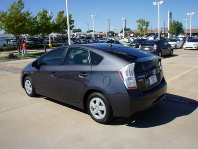 toyota prius 2011 gray iv hybrid 4 cylinders front wheel drive automatic 76116