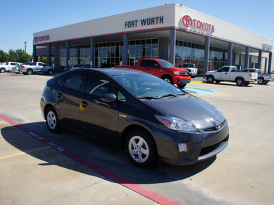 toyota prius 2011 gray iv hybrid 4 cylinders front wheel drive automatic 76116