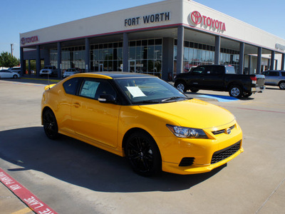 scion tc 2012 yellow coupe gasoline 4 cylinders front wheel drive automatic 76116