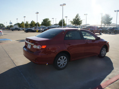 toyota corolla 2011 red sedan le gasoline 4 cylinders front wheel drive automatic 76116