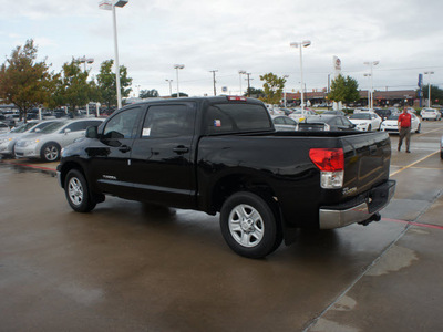 toyota tundra 2012 black grade gasoline 8 cylinders 2 wheel drive automatic 76116