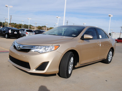 toyota camry 2012 tan sedan le gasoline 4 cylinders front wheel drive automatic 76116