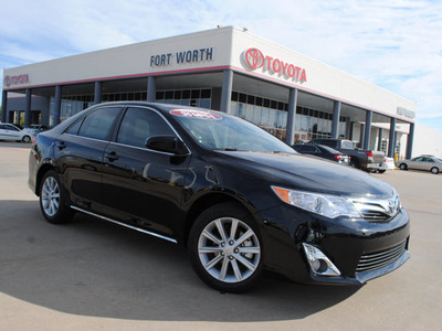 toyota camry 2012 black sedan xle gasoline 4 cylinders front wheel drive automatic 76116