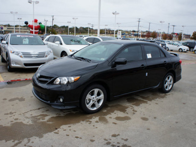 toyota corolla 2011 black sedan s gasoline 4 cylinders front wheel drive automatic 76116