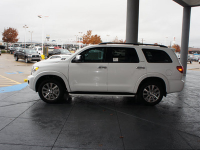 toyota sequoia 2012 white suv limited gasoline 8 cylinders 2 wheel drive automatic 76116