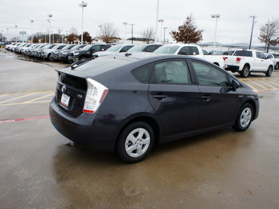 toyota prius 2011 gray ii hybrid 4 cylinders front wheel drive automatic 76116