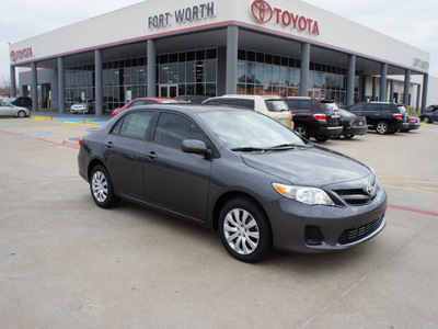 toyota corolla 2012 gray sedan le gasoline 4 cylinders front wheel drive automatic 76116