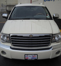 chrysler aspen 2007 white suv limited gasoline 8 cylinders 4 wheel drive automatic 79925