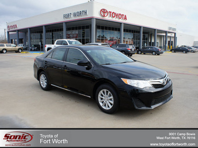 toyota camry 2012 black sedan le gasoline 4 cylinders front wheel drive automatic 76116