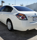 nissan altima 2012 white sedan 2 5 s gasoline 4 cylinders front wheel drive shiftable automatic 75080