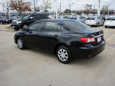 toyota corolla 2011 black sedan le gasoline 4 cylinders front wheel drive automatic 76116