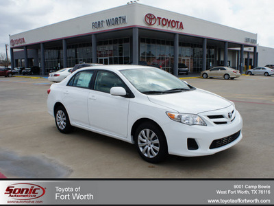toyota corolla 2012 white sedan le gasoline 4 cylinders front wheel drive automatic 76116