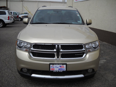 dodge durango 2011 gold suv gasoline 6 cylinders all whee drive automatic 79925