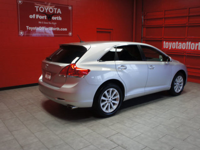 toyota venza 2011 silver fwd 4cyl gasoline 4 cylinders front wheel drive automatic 76116