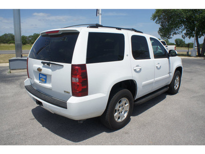 chevrolet tahoe 2008 white suv lt flex fuel 8 cylinders 2 wheel drive automatic 78016