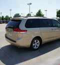 toyota sienna 2012 tan van le 8 passenger gasoline 6 cylinders front wheel drive automatic 76116