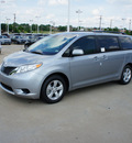 toyota sienna 2012 silver van le 8 passenger gasoline 6 cylinders front wheel drive automatic 76116