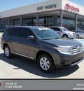 toyota highlander 2012 gray suv gasoline 4 cylinders front wheel drive automatic 76116