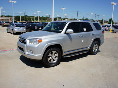 toyota 4runner 2012 silver suv sr5 gasoline 6 cylinders 2 wheel drive automatic 76116