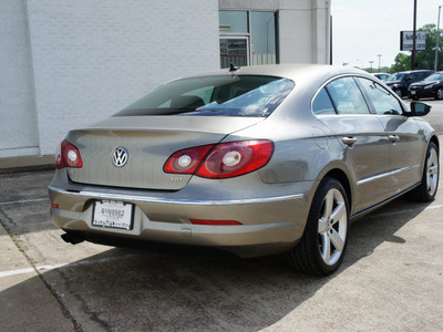 volkswagen cc 2012 gold sedan gasoline 4 cylinders front wheel drive shiftable automatic 75080