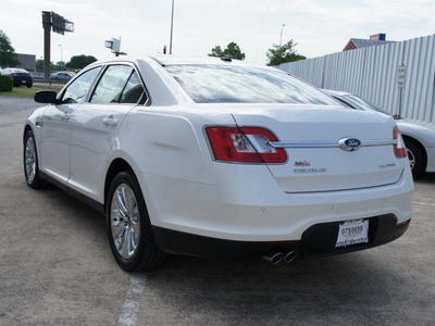 ford taurus 2011 white sedan limited gasoline 6 cylinders front wheel drive automatic 75080