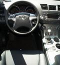 toyota highlander 2012 black suv se gasoline 6 cylinders front wheel drive automatic 76116