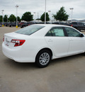 toyota camry 2012 white sedan le gasoline 4 cylinders front wheel drive automatic 76116