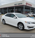 toyota camry 2012 white sedan se gasoline 4 cylinders front wheel drive automatic 76116