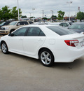 toyota camry 2012 white sedan se gasoline 4 cylinders front wheel drive automatic 76116